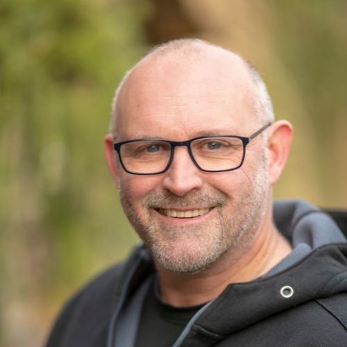 Coaching ist ein wesentlicher Baustein für jeden – vor allem auch für Unternehmer – um erfolgreich die persönlichen Ziele zu erreichen. Alex ist getrieben von der Idee, dafür zu sorgen, dass Unternehmer zu sein von